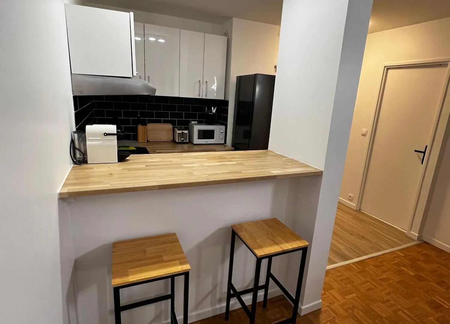 Cozy Apartment - Eiffel Tower Paris France